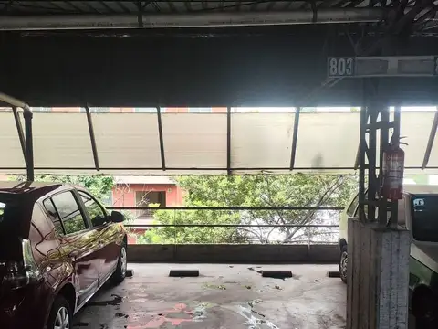 Cochera en Venta en Morón sobre Av. Rivadavia