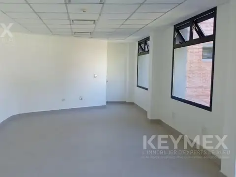 Alquiler Oficina 42m2 | con 1 Cochera | Parque Austral Km 50
