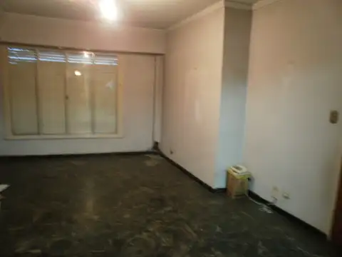 Pio Diaz 900, Piso PB