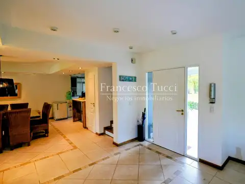 Casa en Venta al Oeste