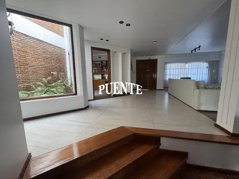 Casa en Venta en Temperley, USD 400.000