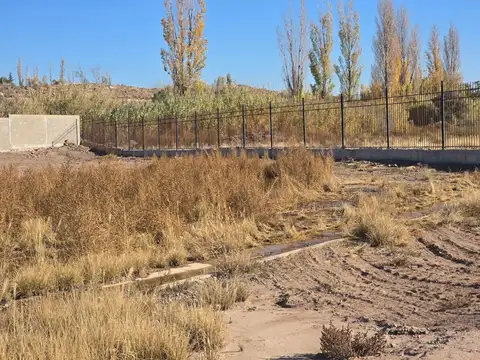 VENTA DE LOTE EN BARRIO LA ARBEQUINA DE MAIPÚ