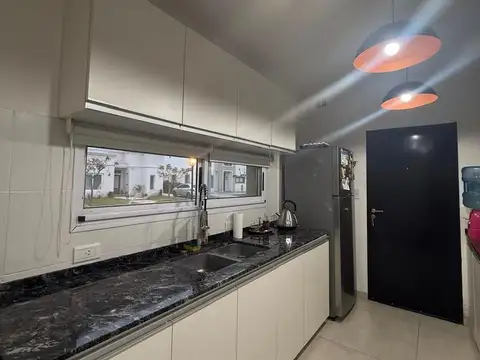 Casa con 3 dormitorios en venta, Pileta, Barrio San Ramon, Pilar del Este 