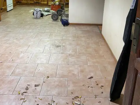 Venezuela e/ Olavarría y Saladillo