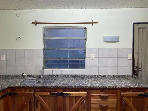 Casa 4 ambientes con 1 baño