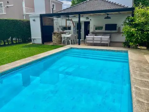 CASA EN ALQUILER, MORENO
