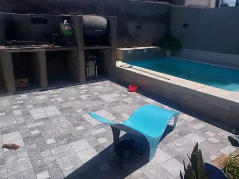 CASA EN VENTA 2 DORMITORIOS B° SAN ROQUE CORDOBA