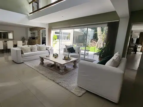 Barrio el Portillo,  casa en venta o alquiler amueblada. amueblado