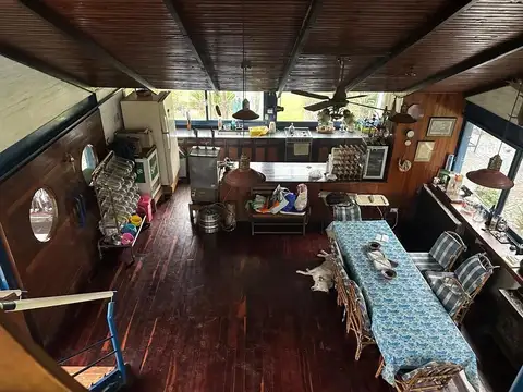 Casa en Venta con 5 cocheras