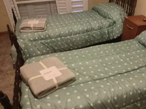 Casa en Alquiler Temporal con 1 cochera