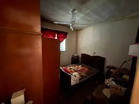 CASA A REFACCIONAR EXCELENTE UBICACION