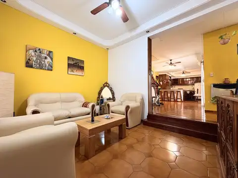 Casa 4 Ambientes Venta - Florida RESERVADA BNA