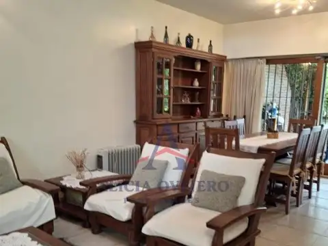 Casa 6 ambientes con 3 baños