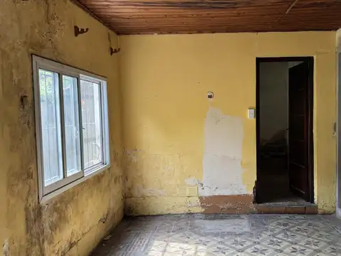Casa Importante Terreno Colón