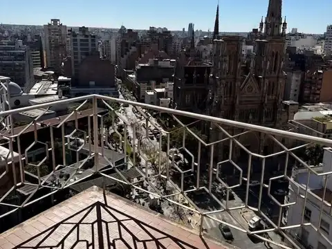 Hipólito Irigoyen 300, Piso 12