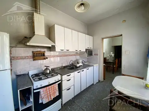 Depto Tipo Casa en Venta 50 años