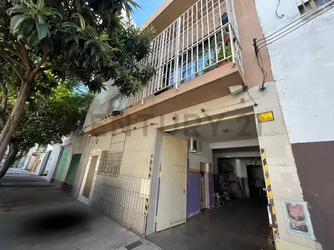 VENTA GALPON CON MONTACARGA 750 M2 - VILLA LYNCH