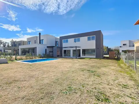 Casa en Venta en San Pablo, USD 229.000