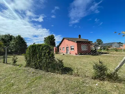 Casa 3 ambientes con 1 baño
