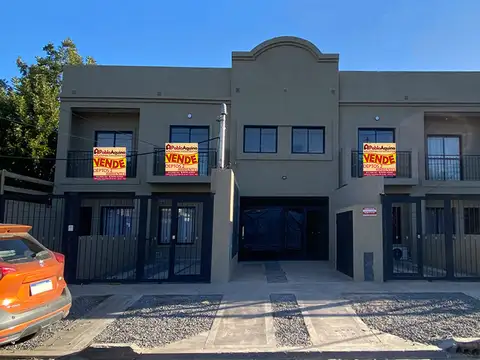 En venta Departamento a Estrenar en planta alta Con Cochera en complejo Sausalito II