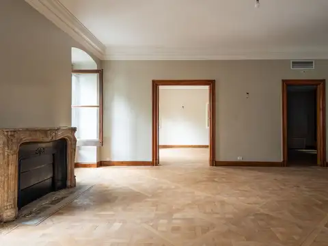Departamento en Alquiler de 6 ambientes