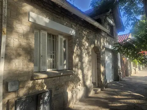 Venta PH independiente 3 ambientes terraza y garaje, La Perla — Mar del Plata