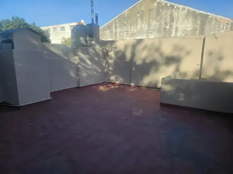 Depto Tipo Casa en Venta con 1 cocheras