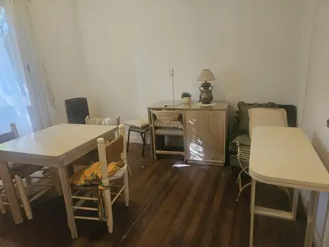 Depto Tipo Casa 4 ambientes con 2 baños