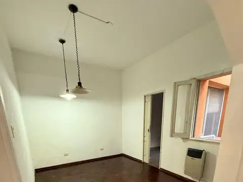 Depto Tipo Casa en Venta 40 años