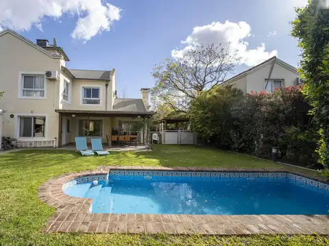 Casa 6 ambientes con 3 baños