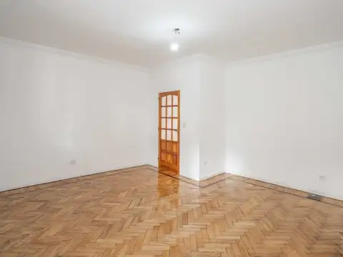 Depto Tipo Casa en Alquiler 62 años