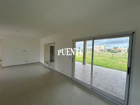 Casa en Venta al Este