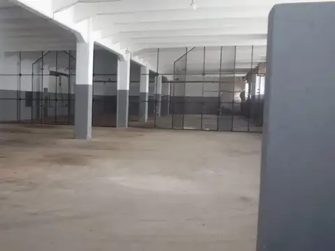 Alquiler Deposito Galpón 1200m2 Quilmes