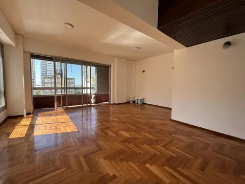 Departamento en Alquiler con 2 cocheras
