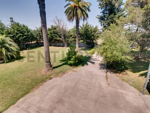 casa en venta con pileta en La Plata