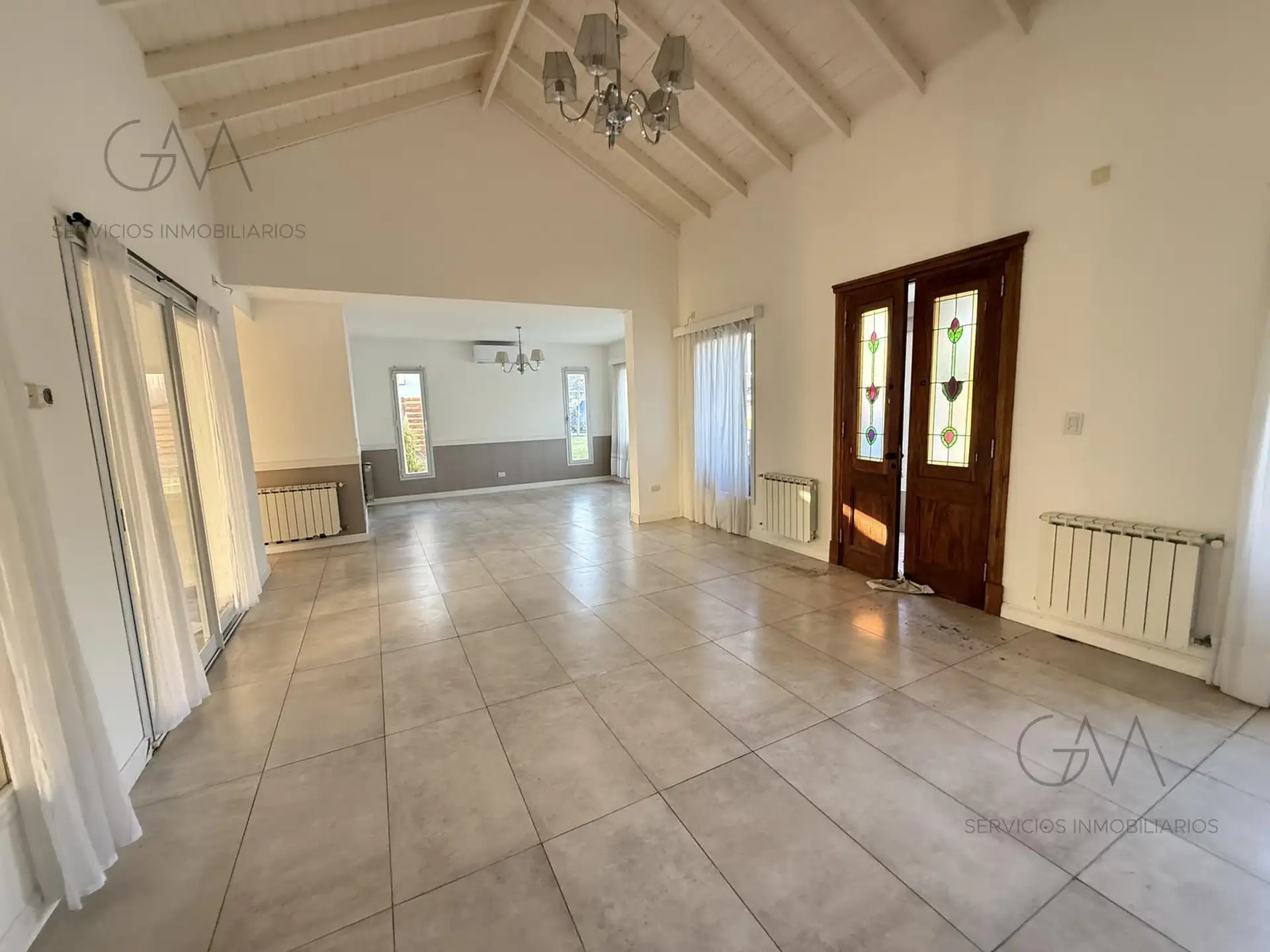 Casa moderna 4 amb, 171m² en Rumenco con piscina y cochera