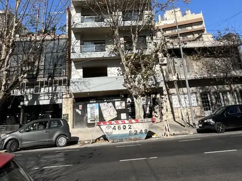 MATADEROS. AV.BRUIX 4800 SEMI PISO 2 AMBIENTES FRENTE BALCON