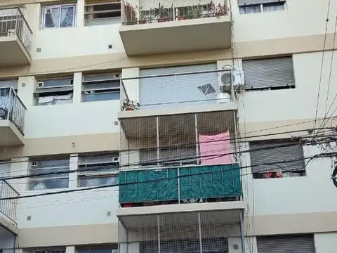 Avenida Carlos Calvo 2100