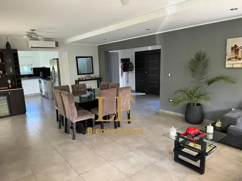 Casa en Venta al Este