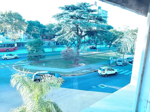 DEPARTAMENTO 3 AMBIENTES AL FRENTE BALCON CORRIDO MUY BUENA VISTA PLAZOLETAS JOSE MARIA GATICA