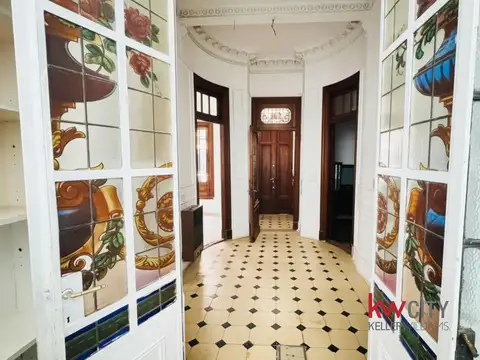 ALQUILER COMERCIAL | CASA EN LOTE PROPIO en Colegiales Sup. Terreno 110 m2 CABA