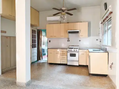 Depto Tipo Casa en Venta en Ramos Mejia, USD 85.000