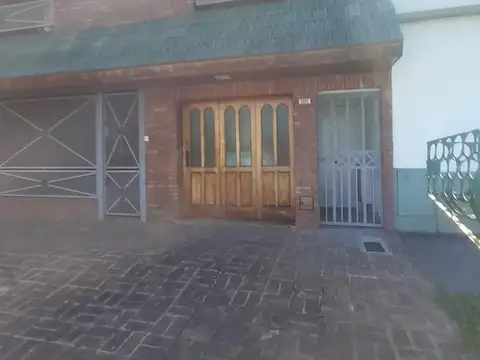 Depto Tipo Casa en Venta 50 años