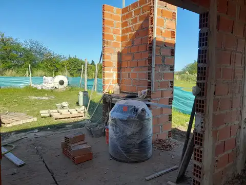 Casa 4 ambientes con 1 baño