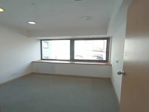 Oficina en Venta con 1 cochera