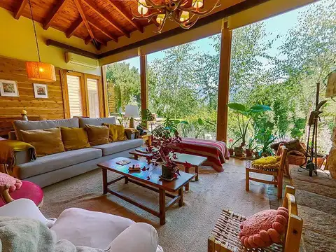 Amplia casa en Arelauquen Country Golf & Polo al pie del Hoyo 14. Vista amplia al Cerro Catedral