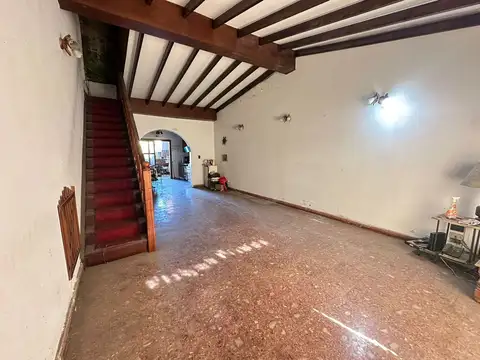 Depto Tipo Casa en Venta con 1 cocheras