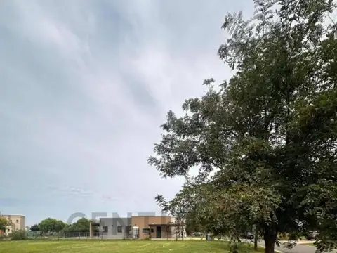 Terreno en Venta en Barrio el Cazador, USD 24.000