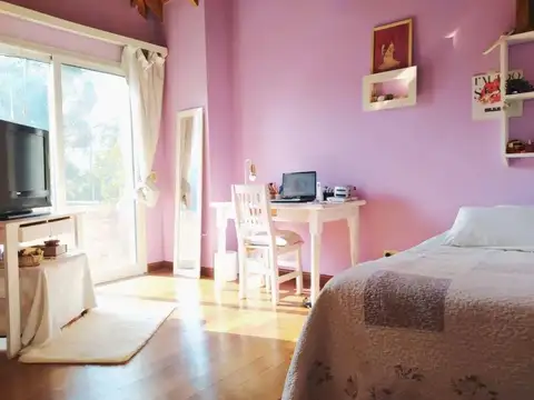 Casa venta - 5 dormitorios 5 baños - 2400mts2 totales - Abril Club De Campo