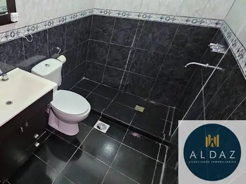 Casa en venta de 3 dormitorios c/ cochera en Punta Alta